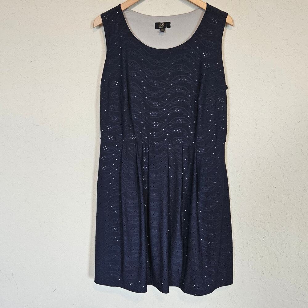 ILE New York Sleeveless Laser Cut Dress‎ Navy Plus 16W Work Office Casual